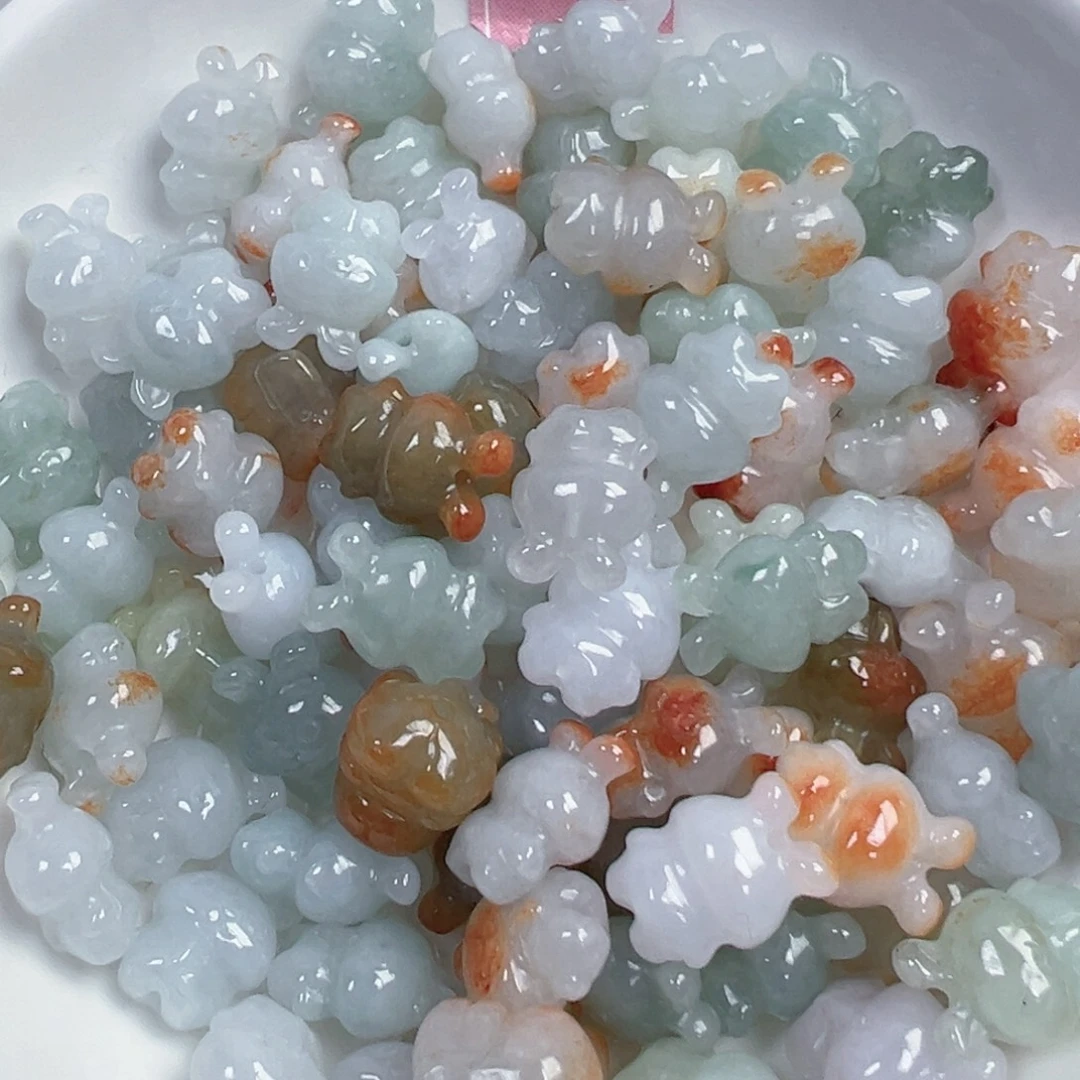 翡翠散珠翡翠生肖兔一个可挑