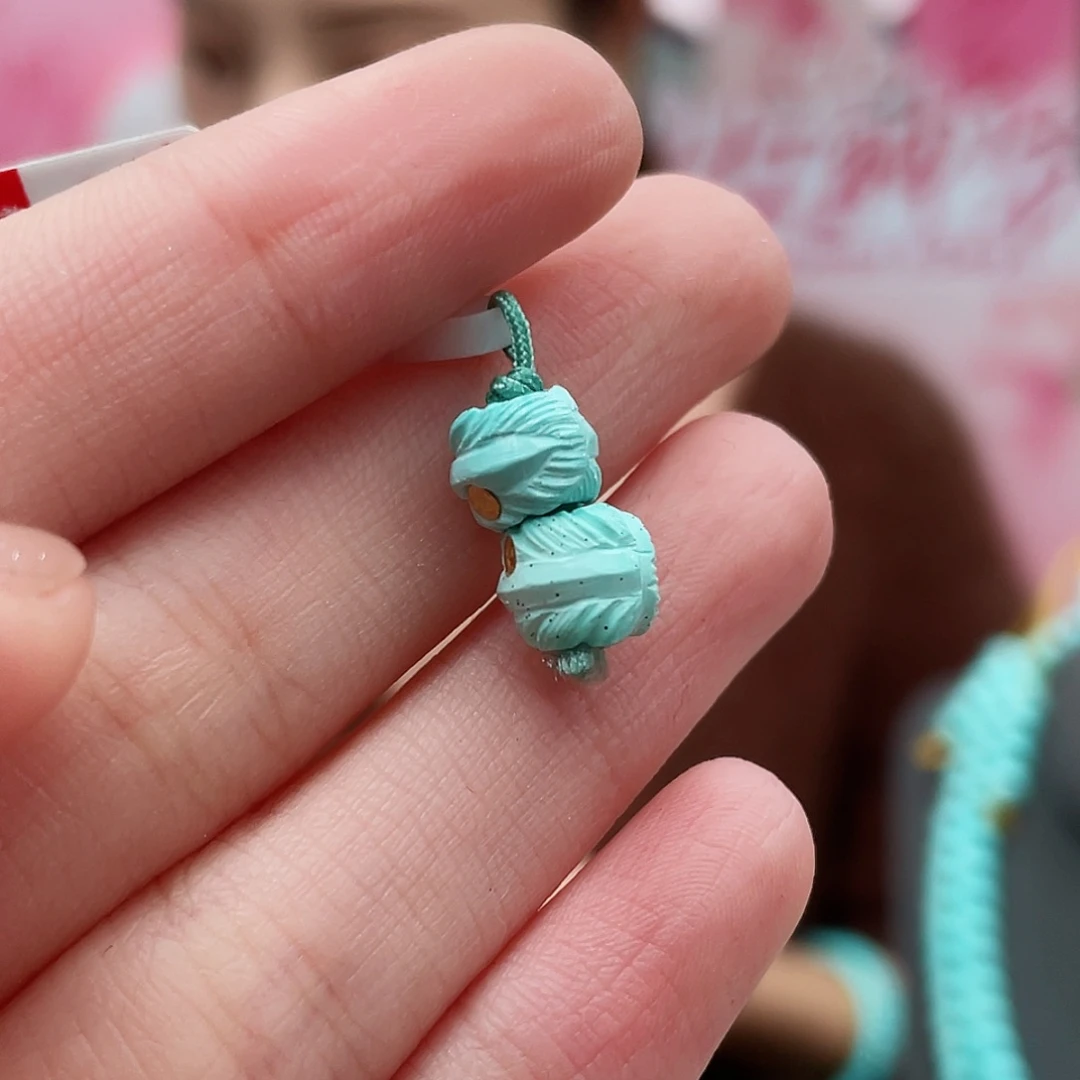 绿松石颈饰未镶嵌