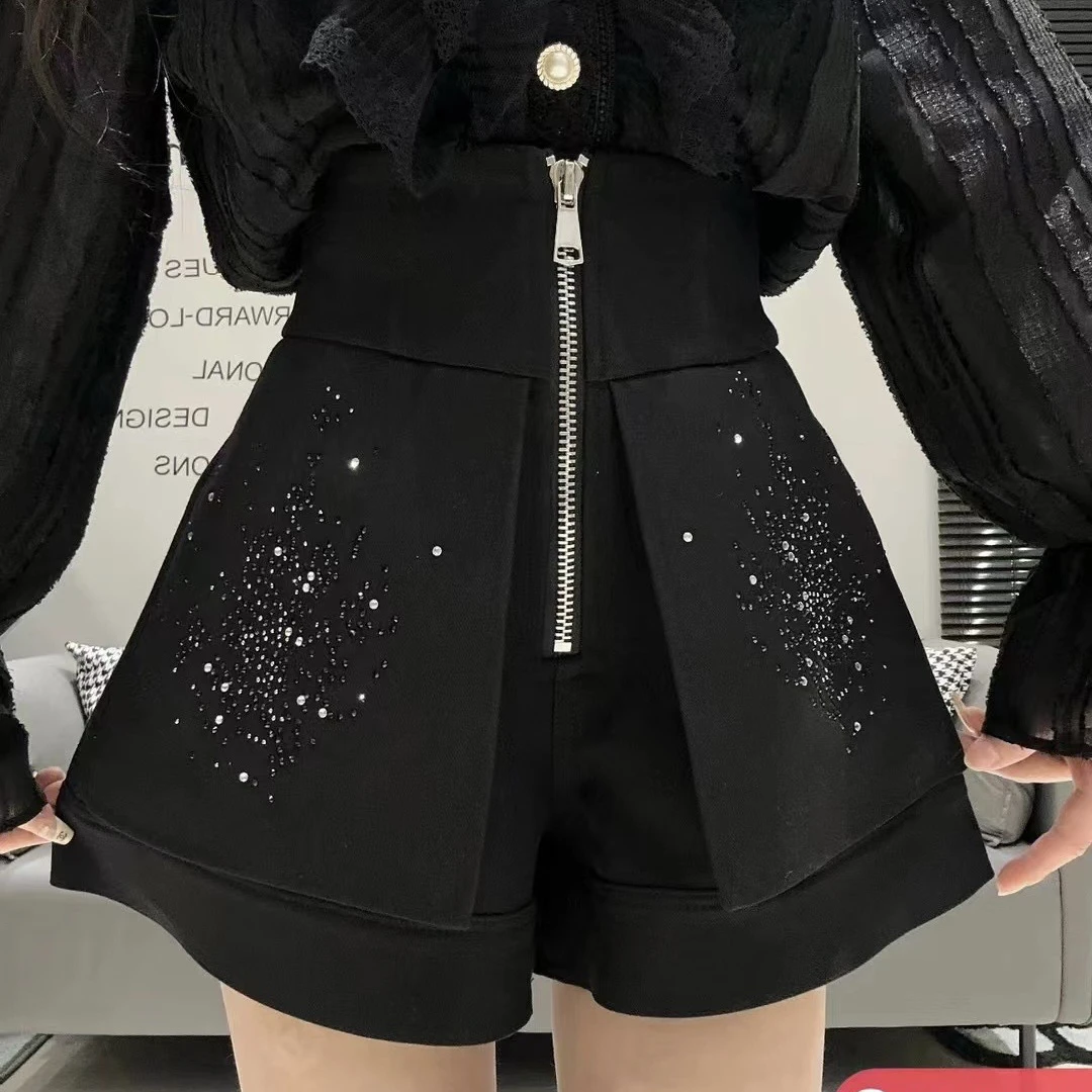 高腰短裤女2025春秋冬季新款轻奢气质设计感小众烫钻拉链阔腿裤潮