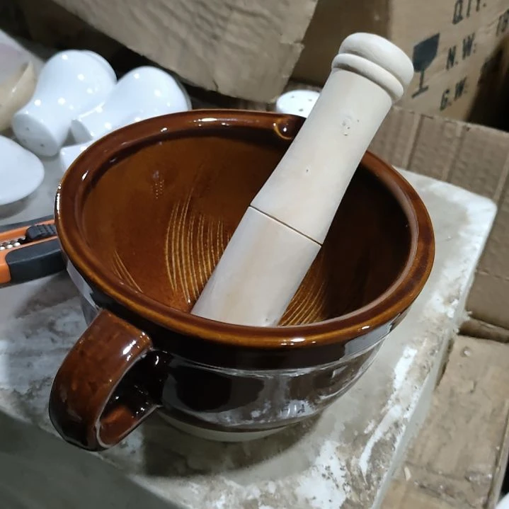 摆件陶瓷盘子碗啥都有