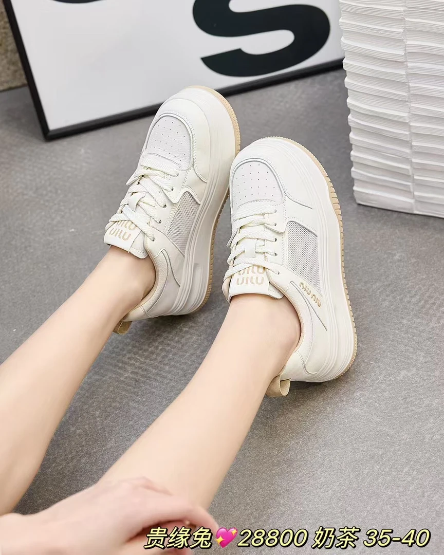 《霞姐服饰》新款小白鞋女网面透气休闲厚底板鞋百搭货号：28800