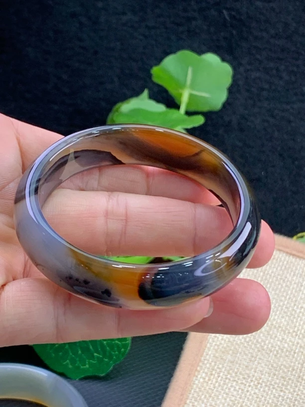 天然玛瑙玉髓特色三彩料手镯圈口54.5×14×6.6