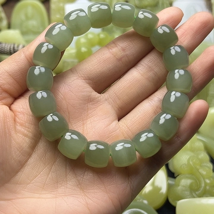 和田玉未镶嵌手串