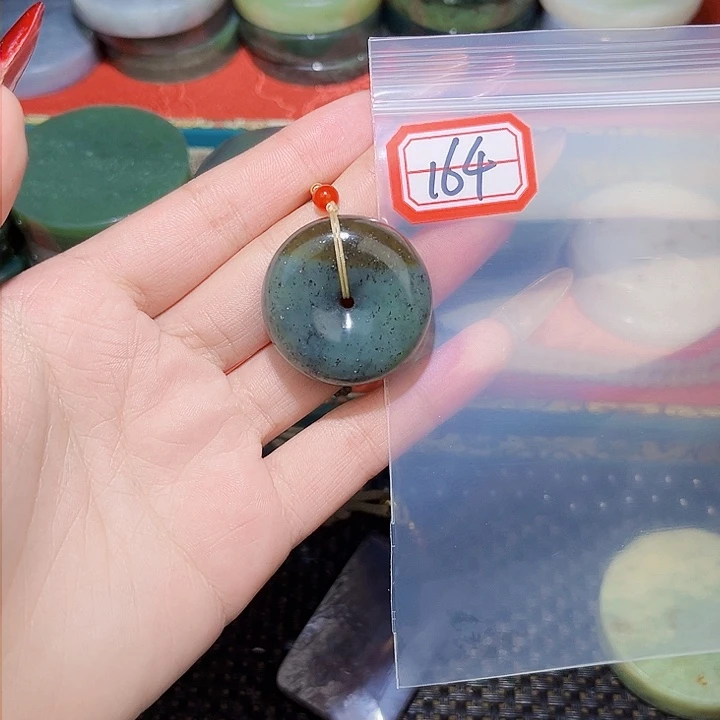 和田玉和田玉边角料随机发未镶嵌