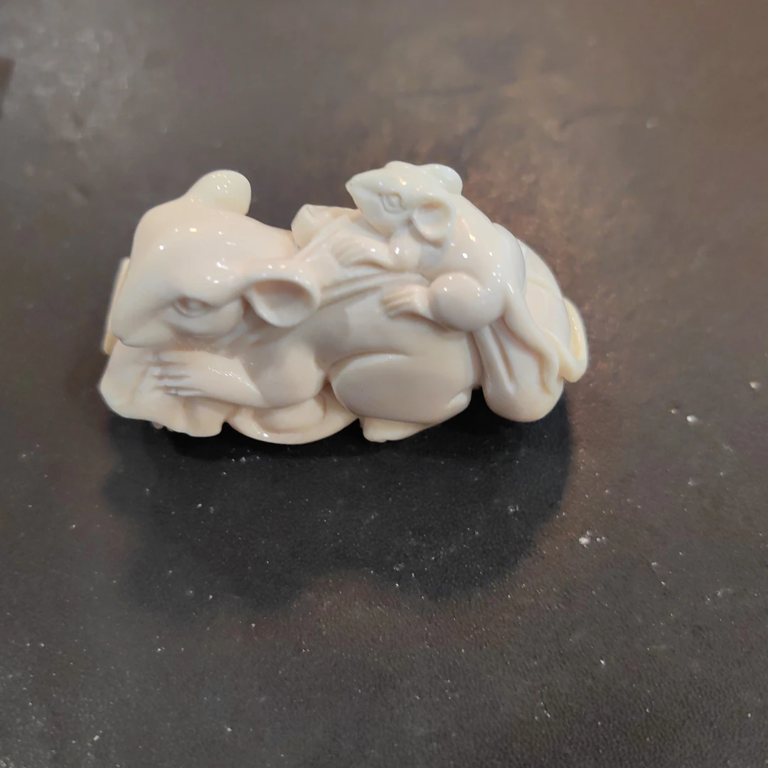 猛犸约37.1克雕刻件ZL972