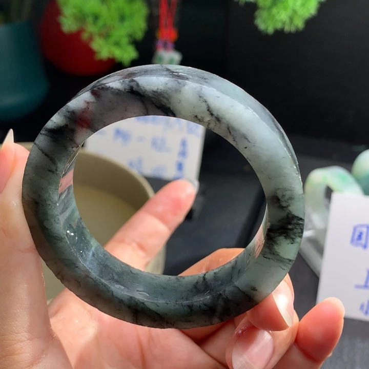 未镶嵌翡翠手镯定制翡翠几****璃