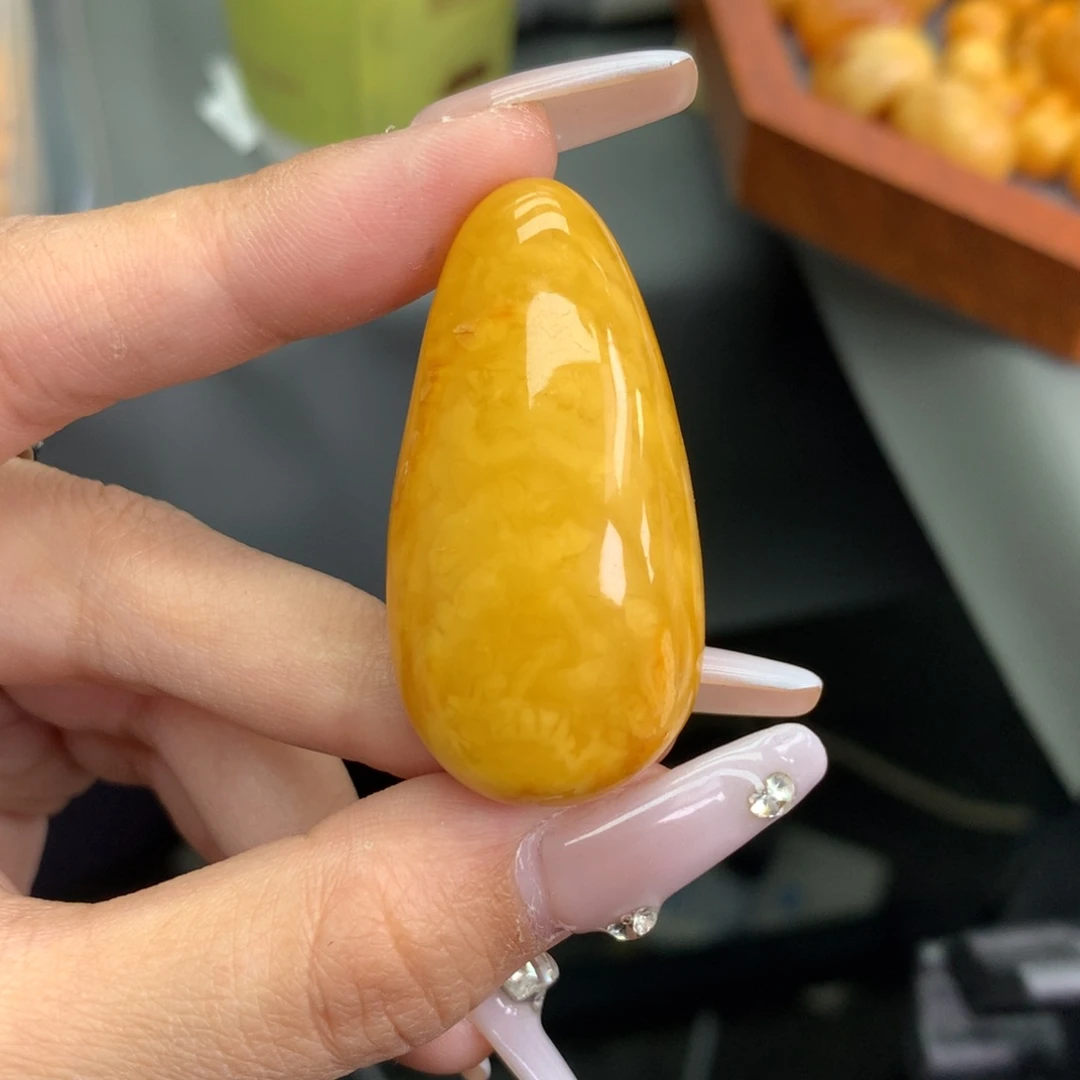 琥珀未镶嵌珠宝奇石43*22*12