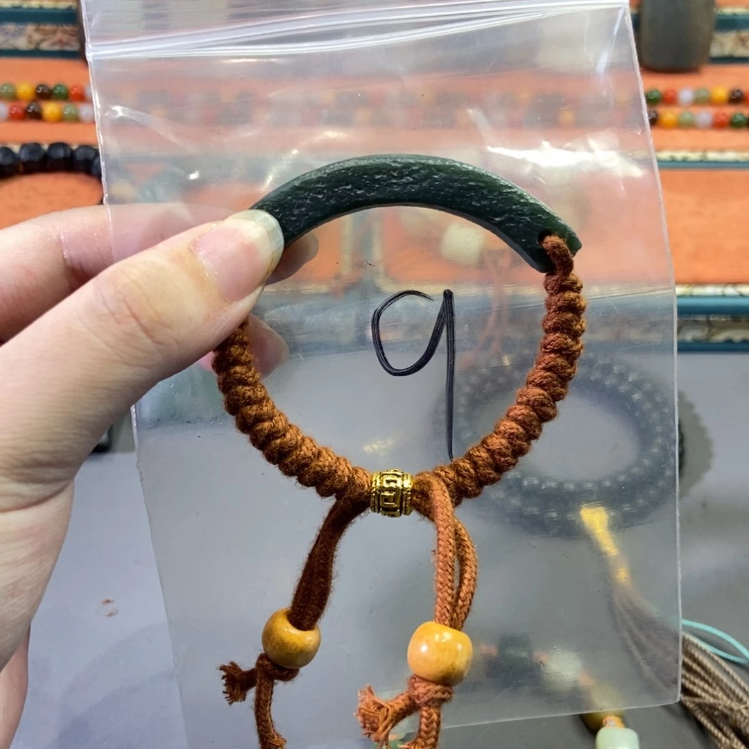 和田玉颈饰未镶嵌夜*羽