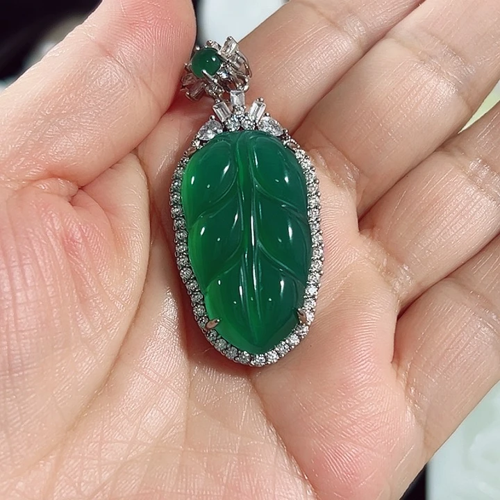 和田玉颈饰未镶嵌莫*