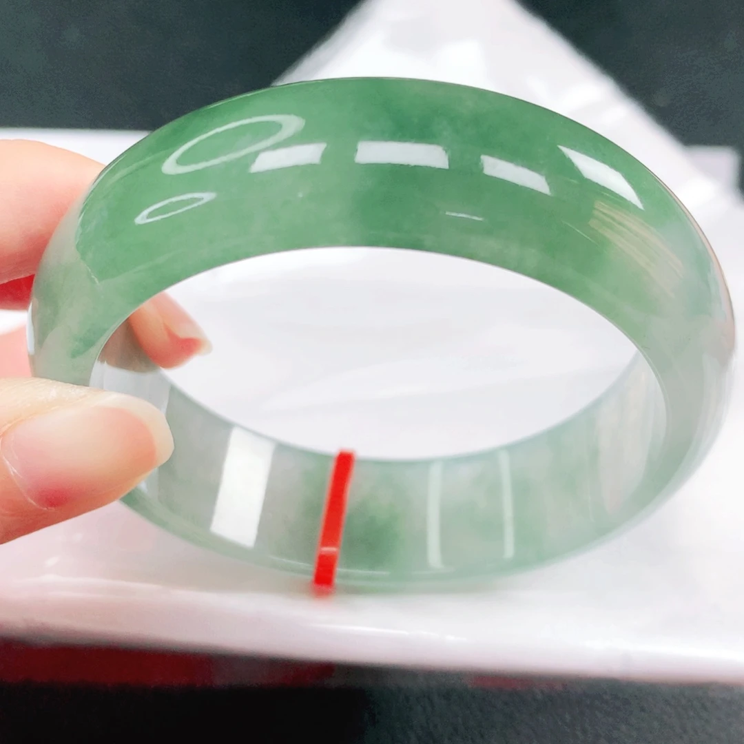 翡翠未镶嵌手镯58圈