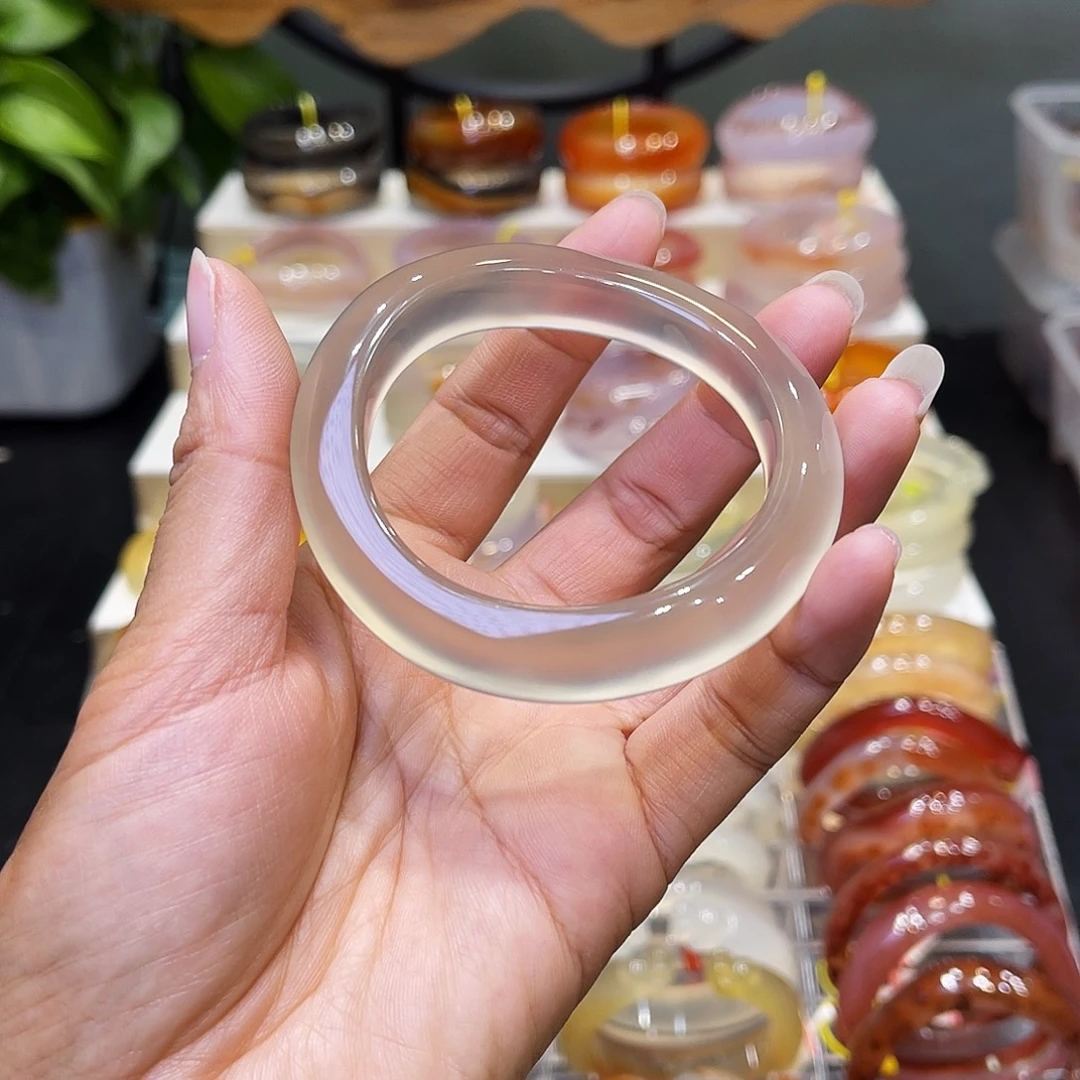 玛瑙/玉髓未镶嵌手镯