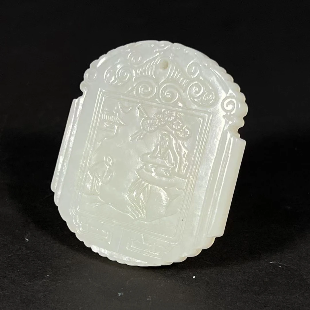 Lot13: 和田白玉松下高仕白玉牌 4.5*5.2cm 31.64g