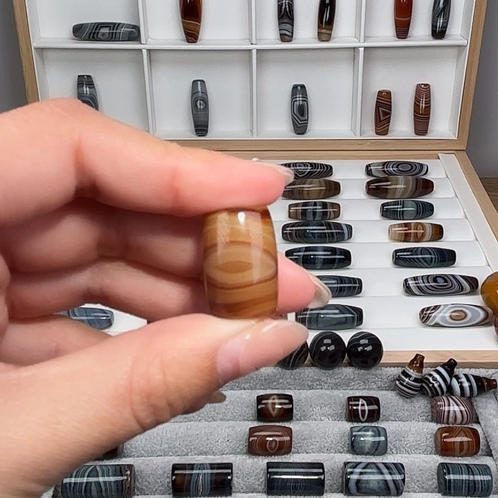 A***l玛瑙/玉髓合金珠宝奇石