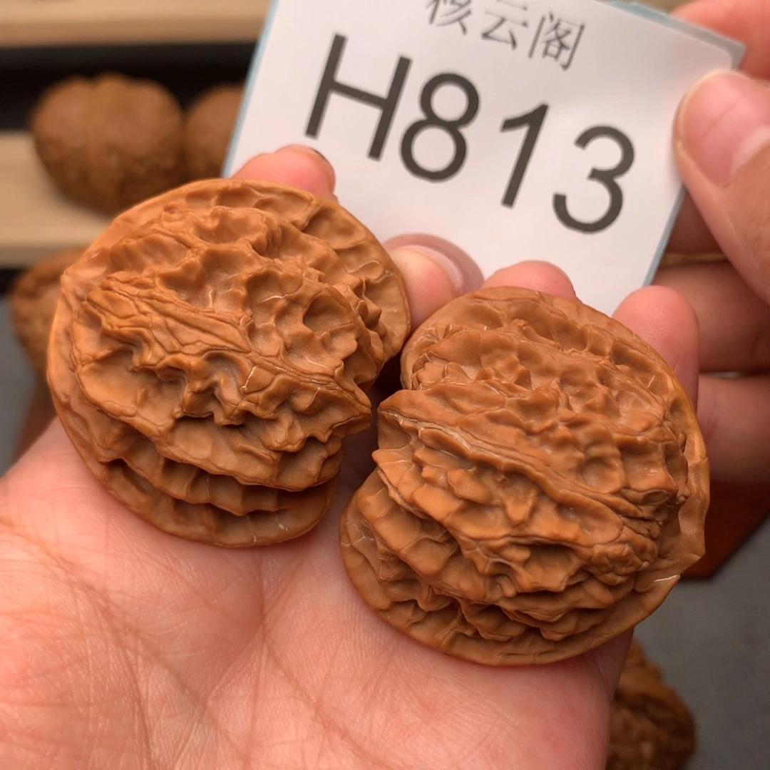 文玩核桃把件42原桩红皮苹果园