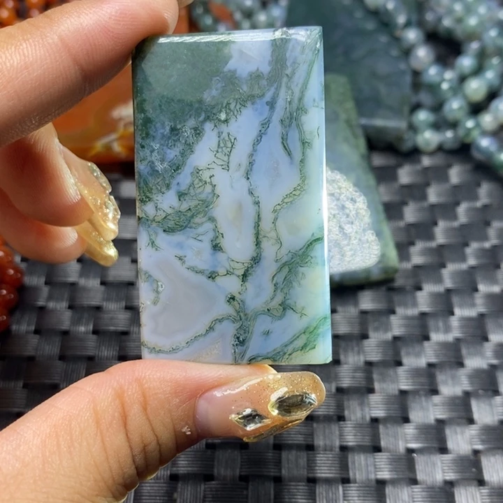 【闪购商品】玛瑙/玉髓颈饰未镶嵌龙*