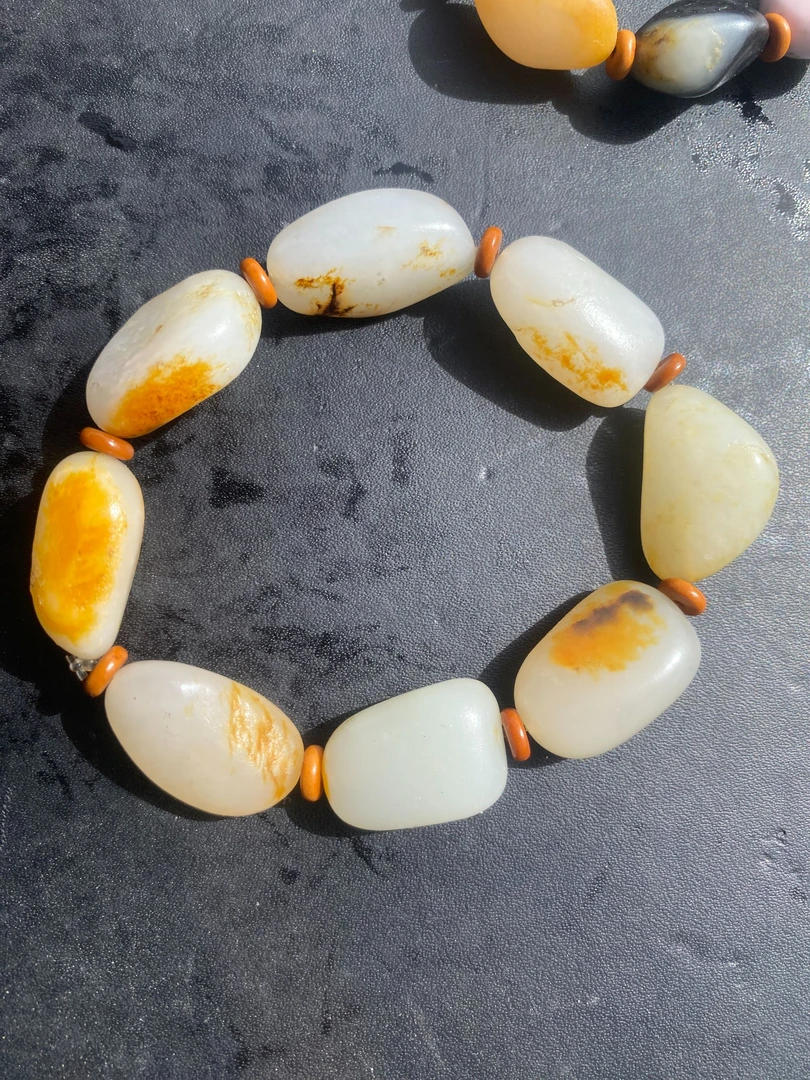 新疆和田天然奇石把玩石