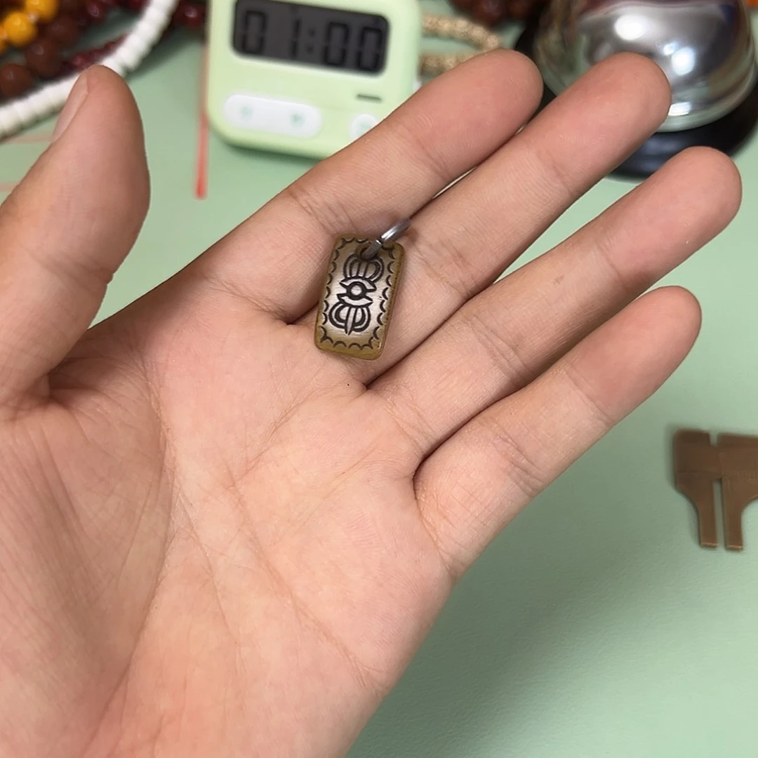 大***亮玛吉阿米藏式直播间