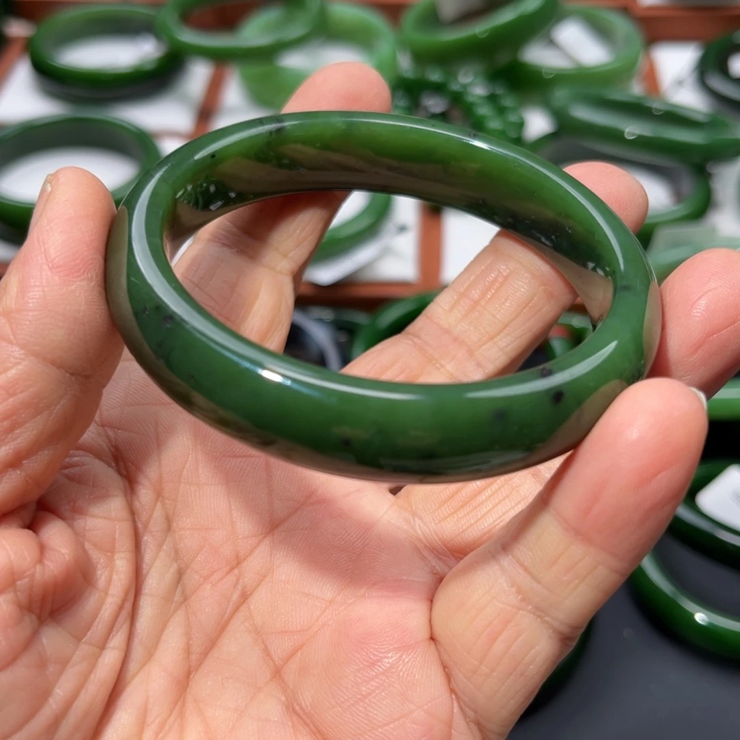 和田玉手镯未镶嵌可****要