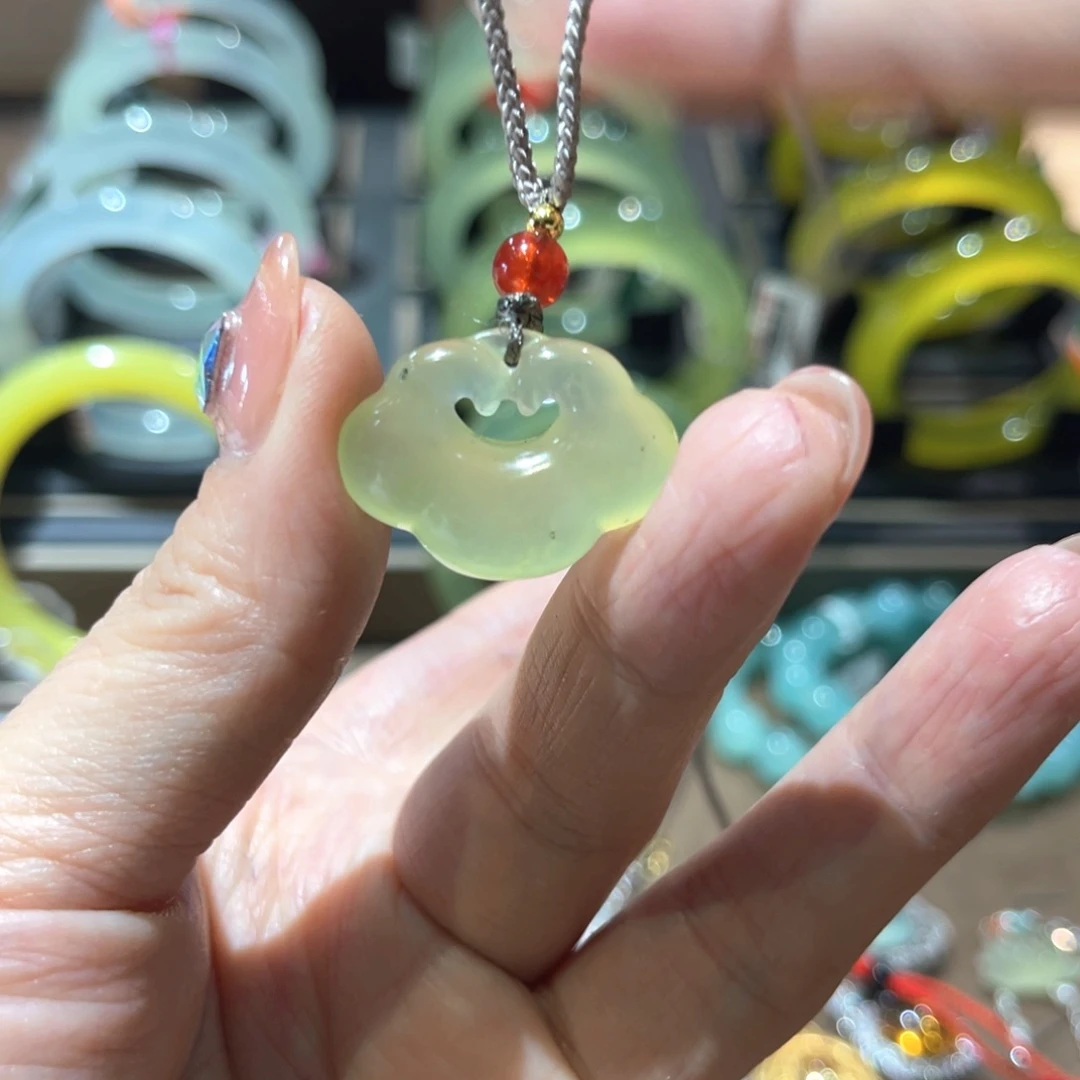 岫玉手镯未镶嵌手镯