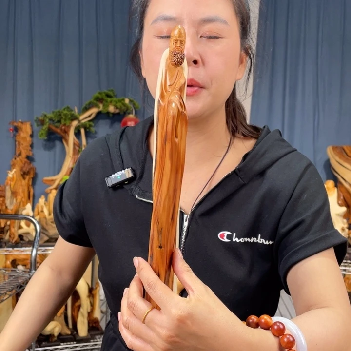 柏木(崖柏)随型摆件