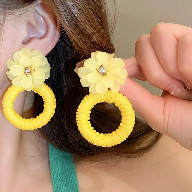 铜合金耳饰 超仙气甜美气质黄色简约彩色拉菲草耳环ins百搭