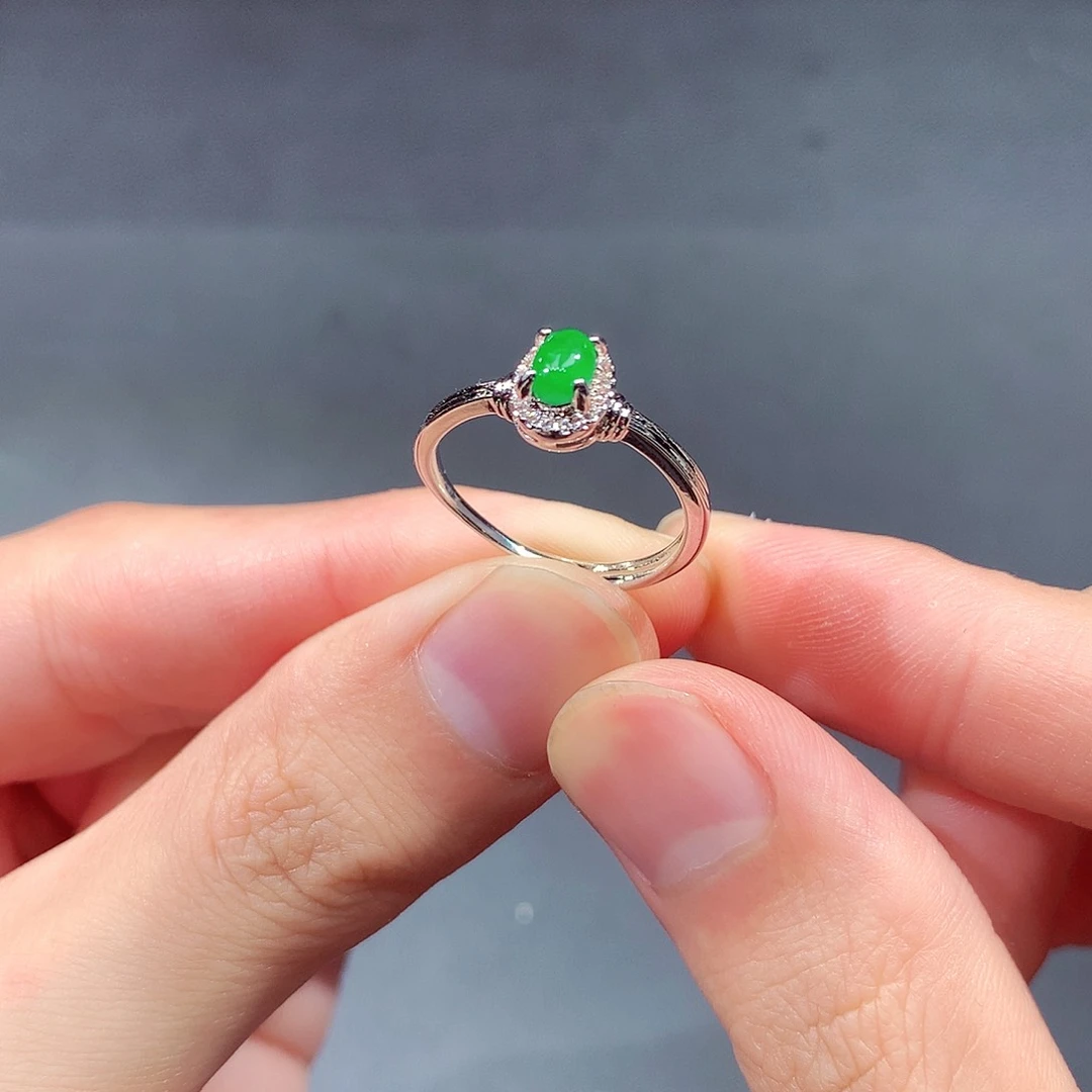 翡翠戒指未镶嵌翡翠