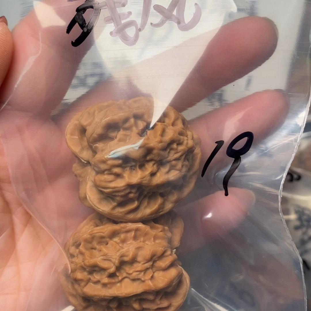 文玩核桃吊坠殘*1111111111111111