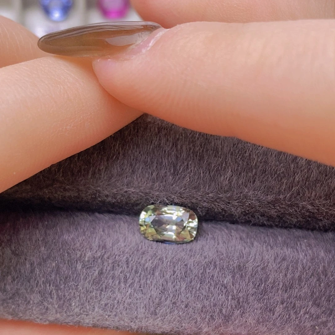裸石蓝宝石CGRL证书VB玻璃体1.72ct/0179