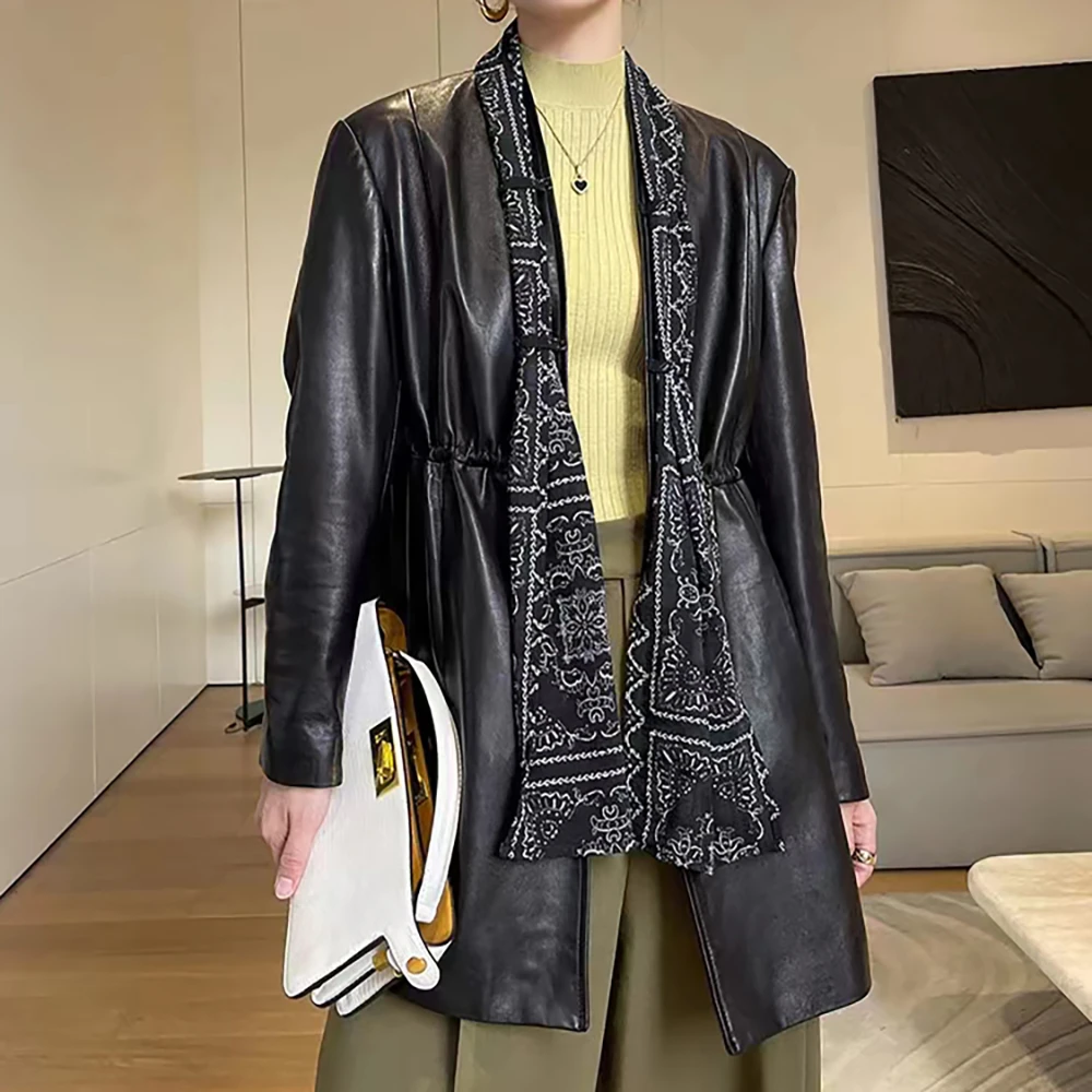 X24259【爆款】气质轻奢围巾款收腰显瘦高奢拼接时尚百搭黑色短外套