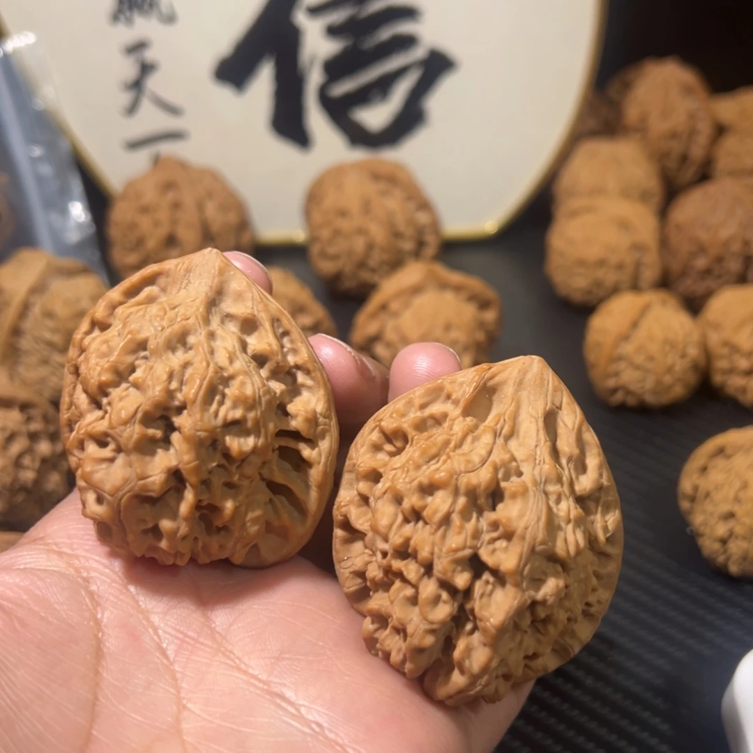 邪***七核桃全品无修官帽天蚕