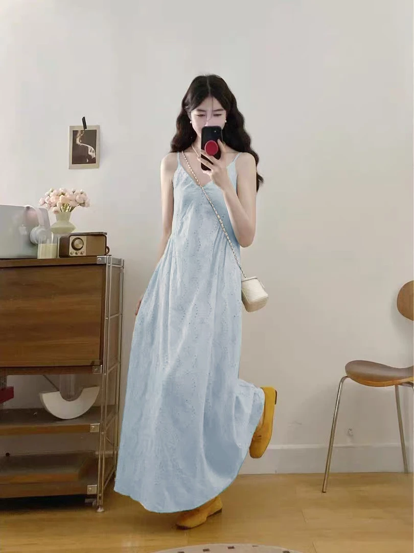 法式刺绣吊带长款显瘦休闲吊带连衣裙 8032#