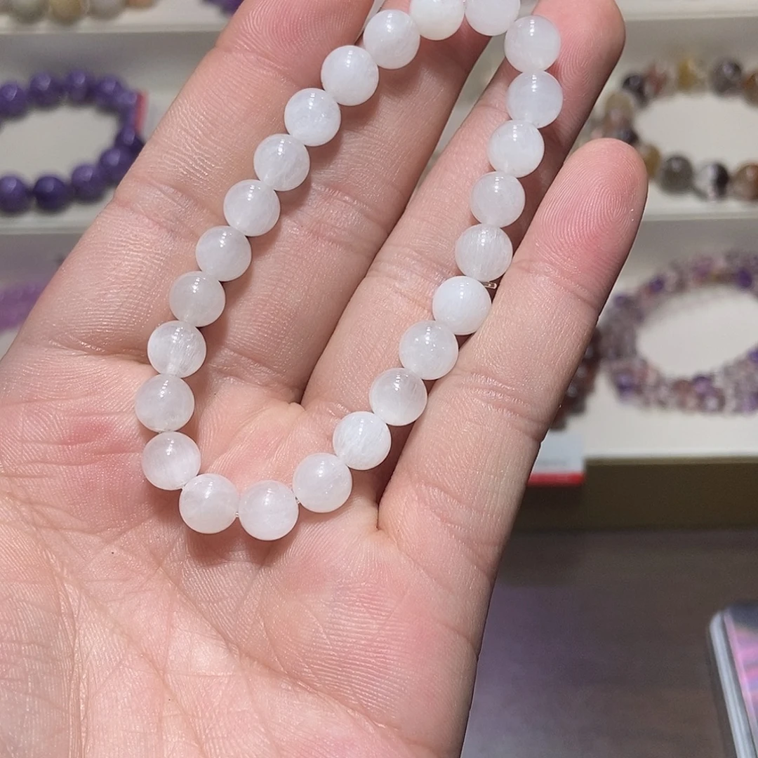 未镶嵌手链水晶白兔毛8.1