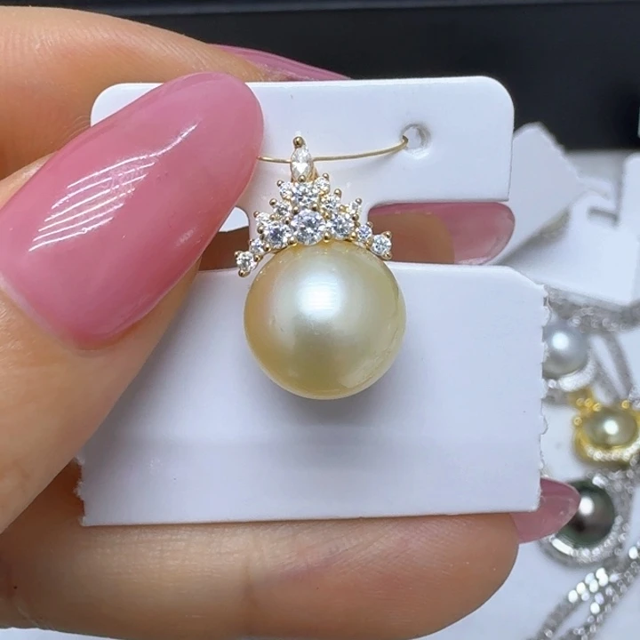 银S925镶嵌海水珍珠颈饰骄**火