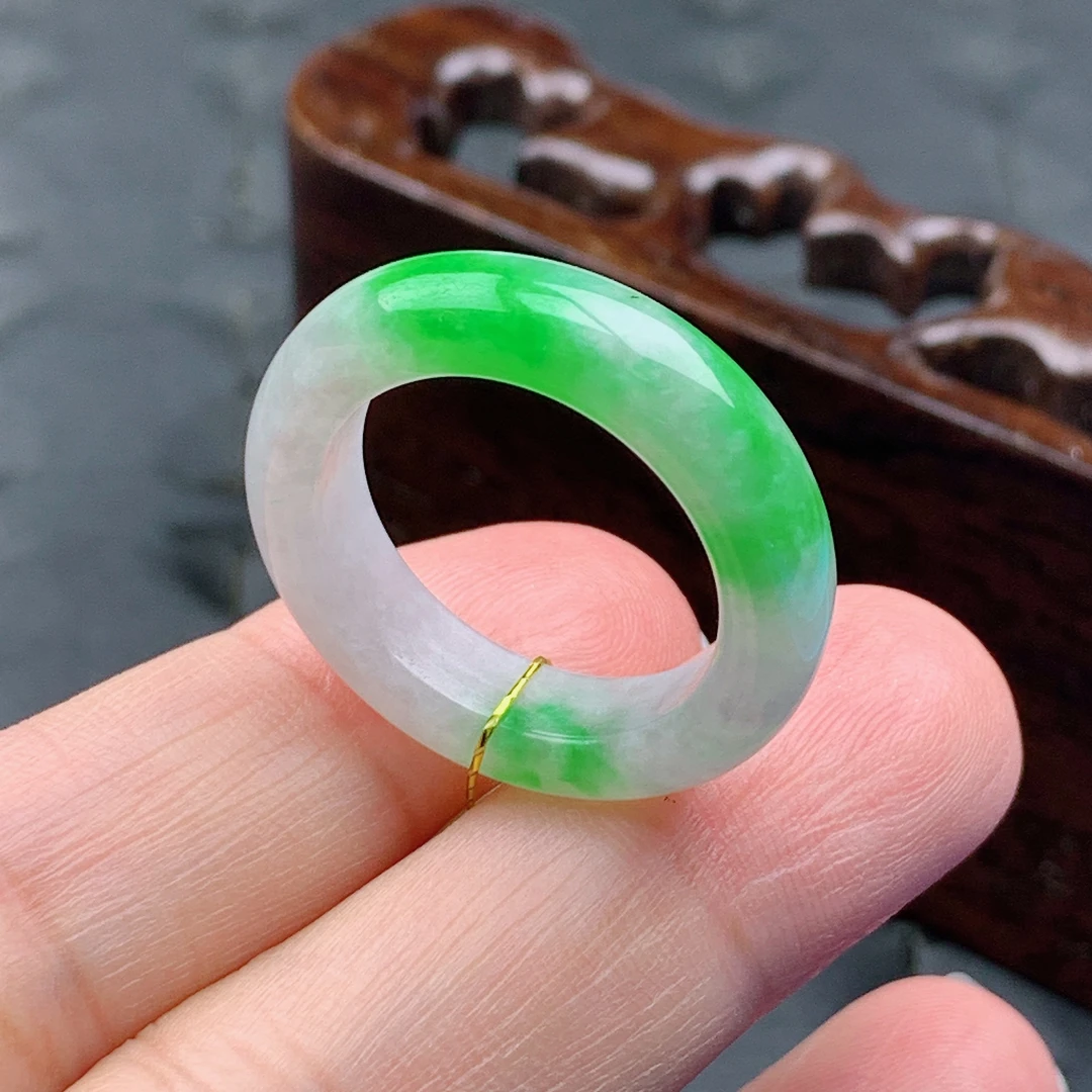 17.18号缅甸天然A货翡翠 T898 内径18.3/6/4mm 飘阳绿半山水戒指