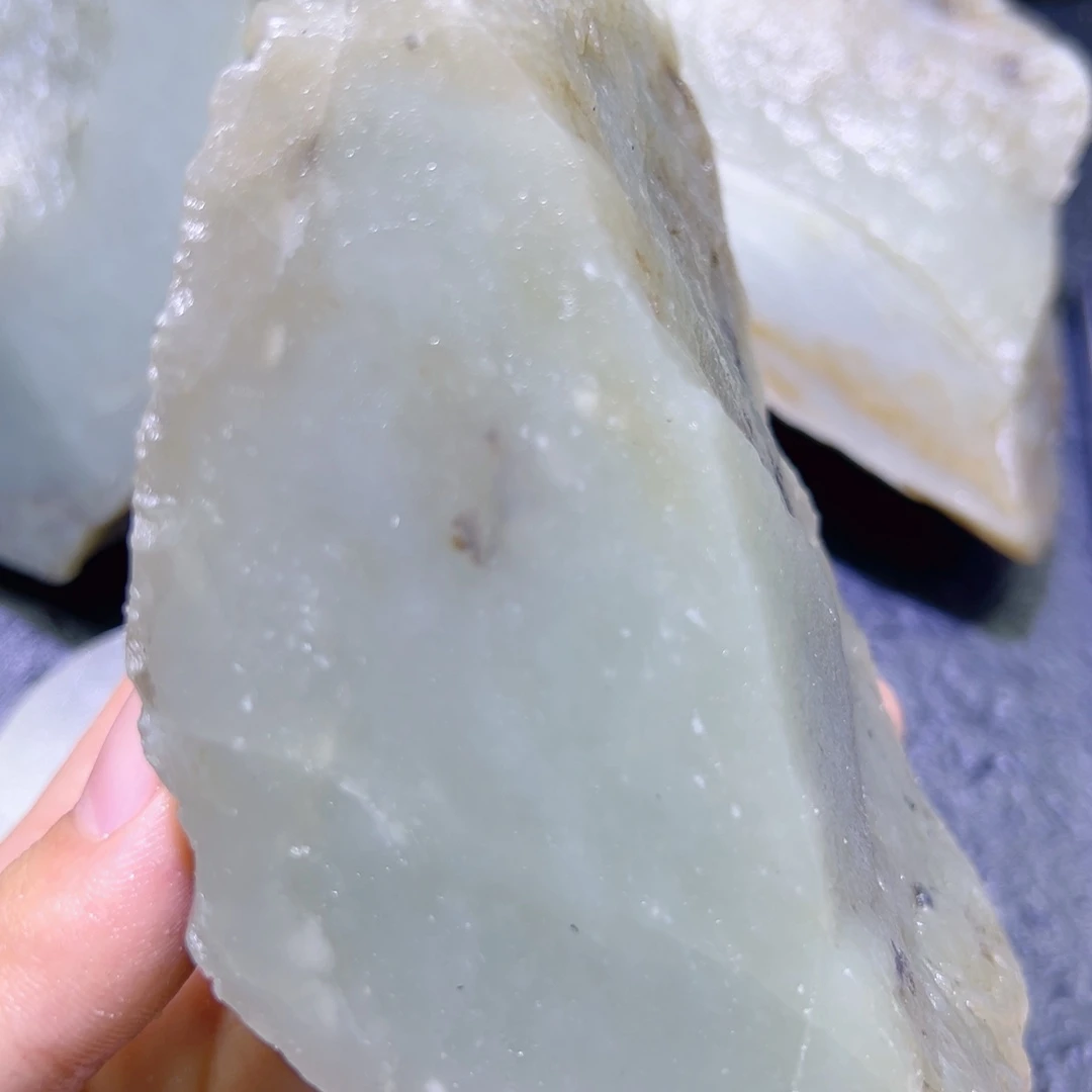 和田玉未镶嵌珠宝半成品