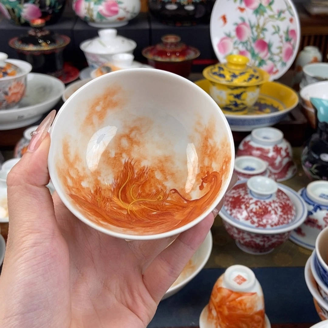 陶瓷艺术家的作品是一种