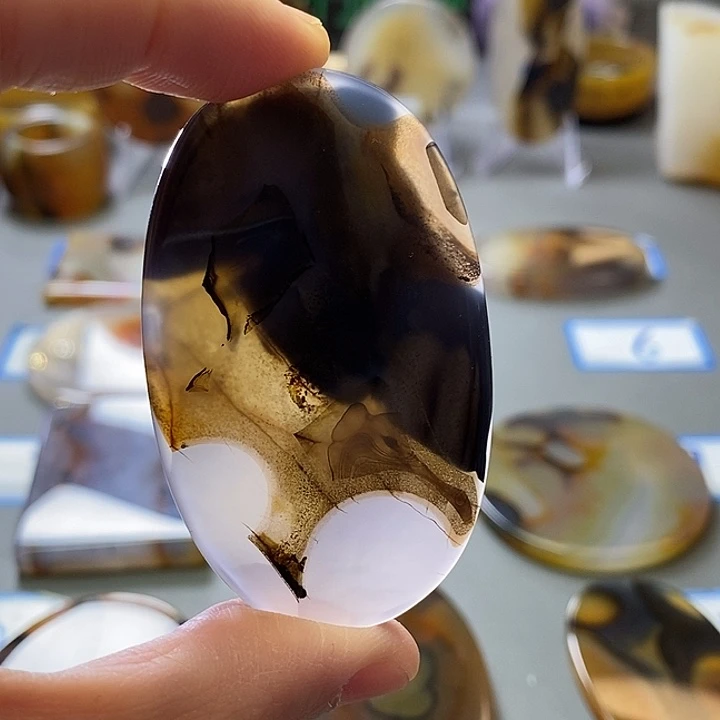 玛瑙/玉髓未镶嵌珠宝半成品52