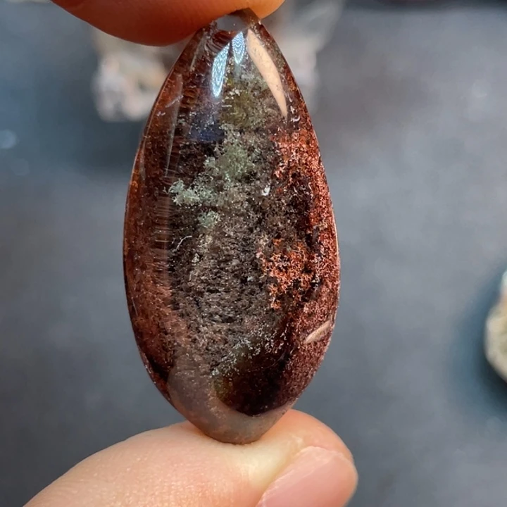 水晶颈饰未镶嵌d****3脖子