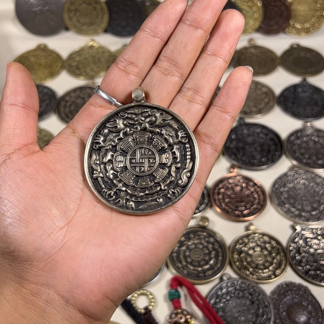 D***栋九宫八卦配饰搭配技法三招打造