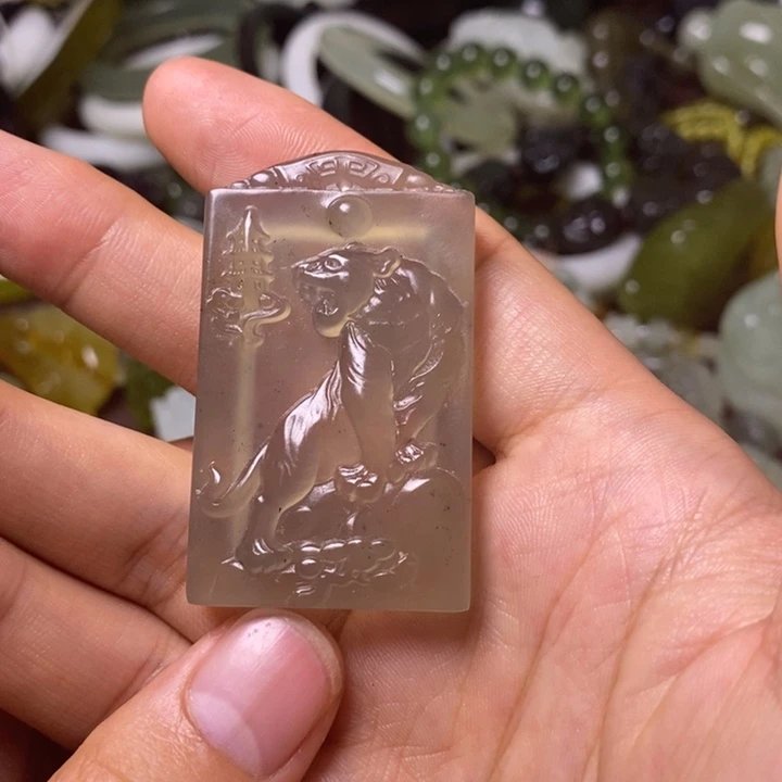 岫玉岫玉颈饰未镶嵌