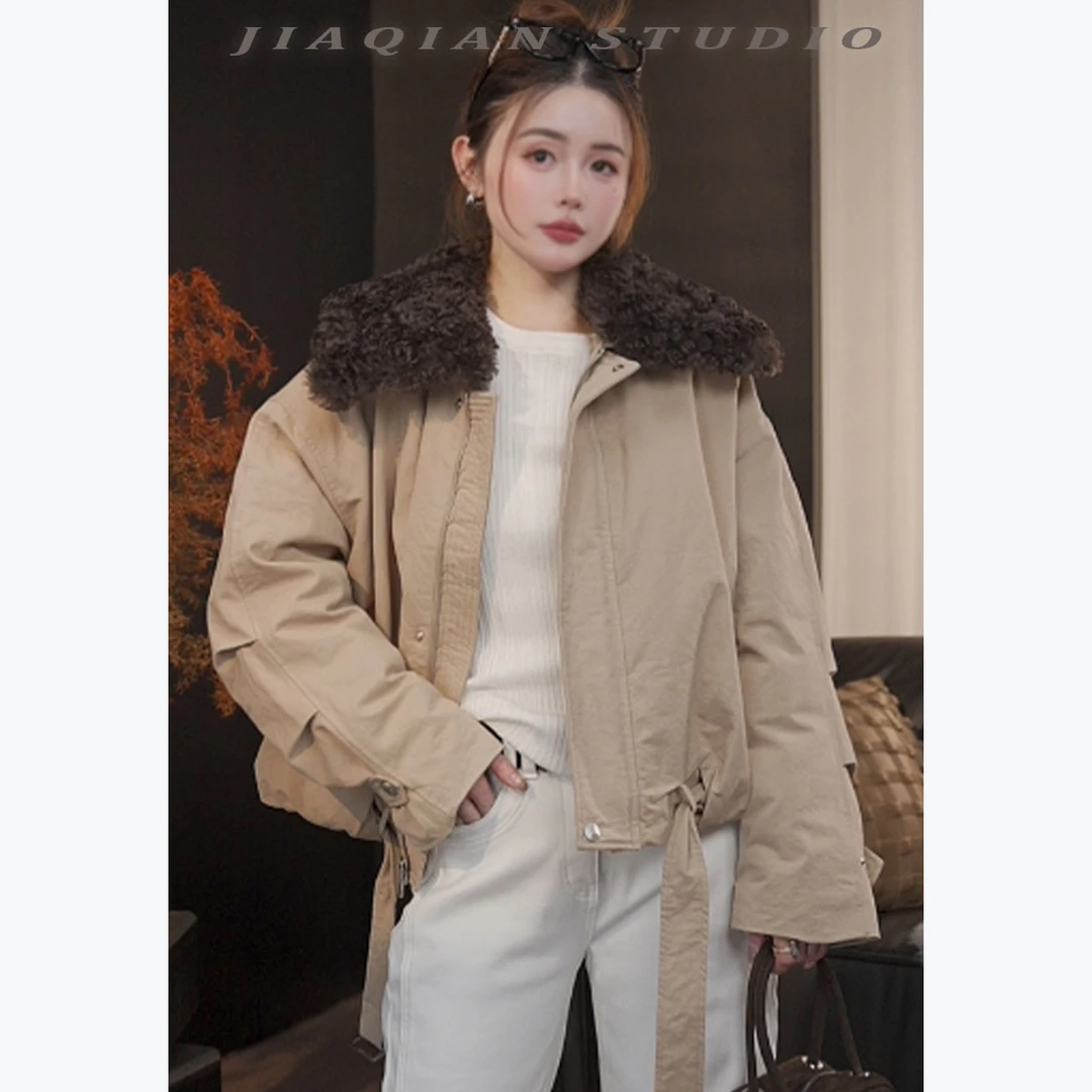【佳佳】宽松型厚款浅米羽绒服冬装大毛领休闲JQ50386