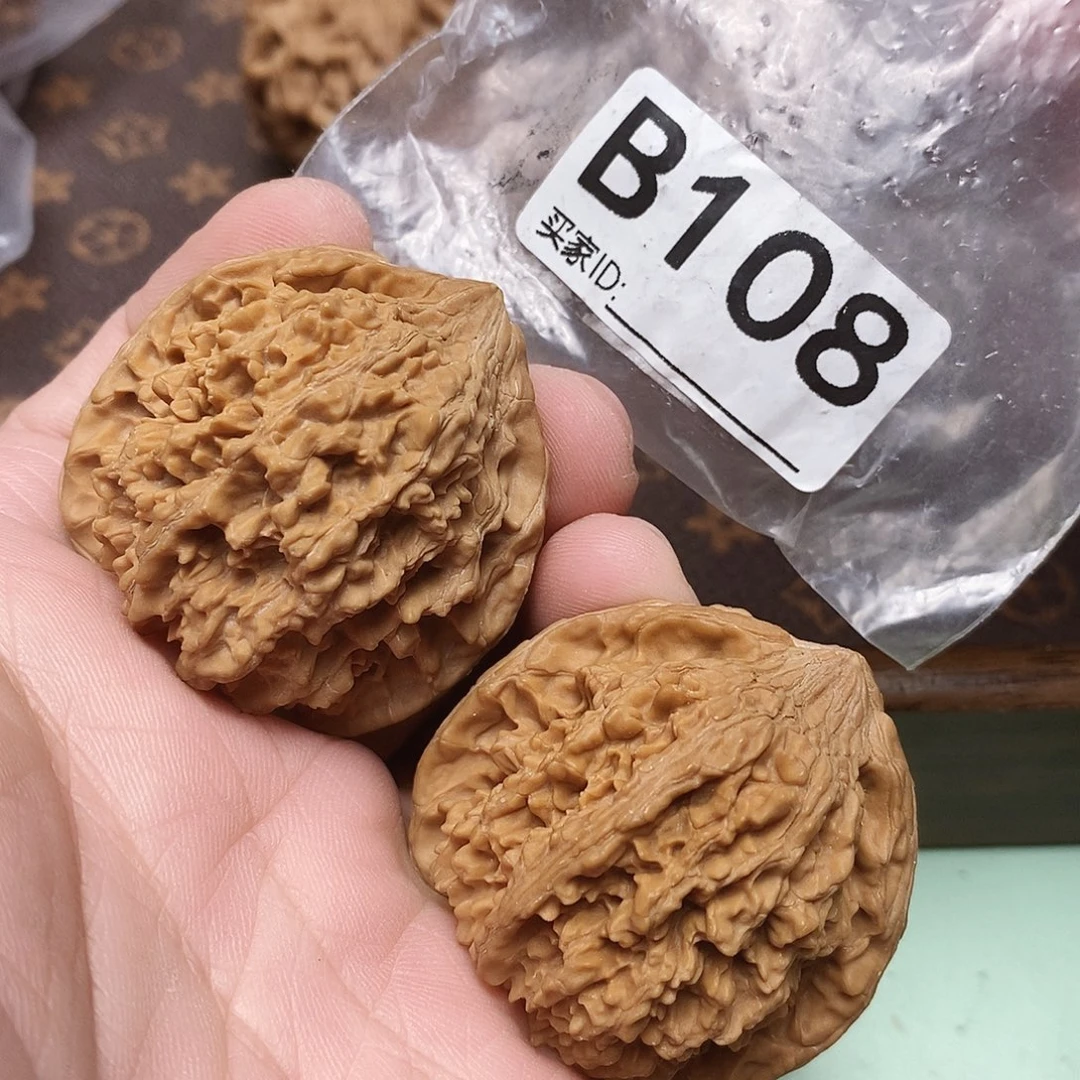 文玩核桃把件满天星42。