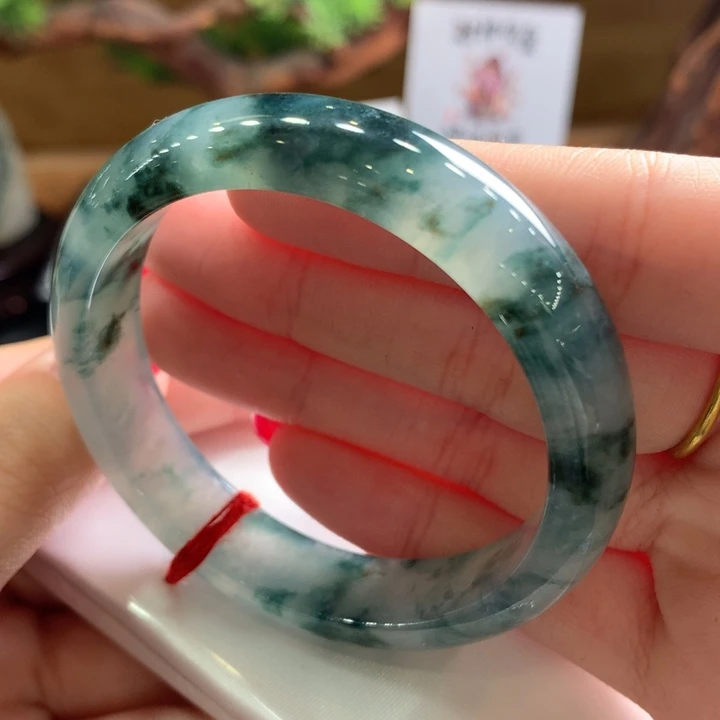 翡翠手镯未镶嵌9*-52.8圈