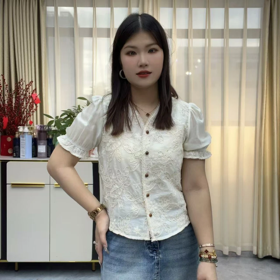 小鑫肝@南韩高货重工图案提花蕾丝拼接泡泡袖时尚百搭衬衫 7208