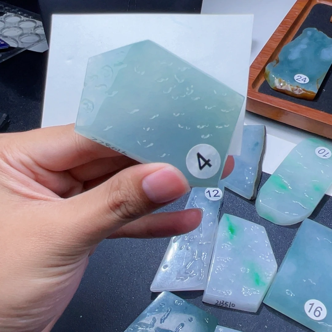 否***来定制翡翠未镶嵌牌子料