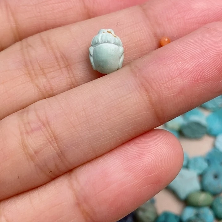 南红玛瑙未镶嵌珠宝奇石