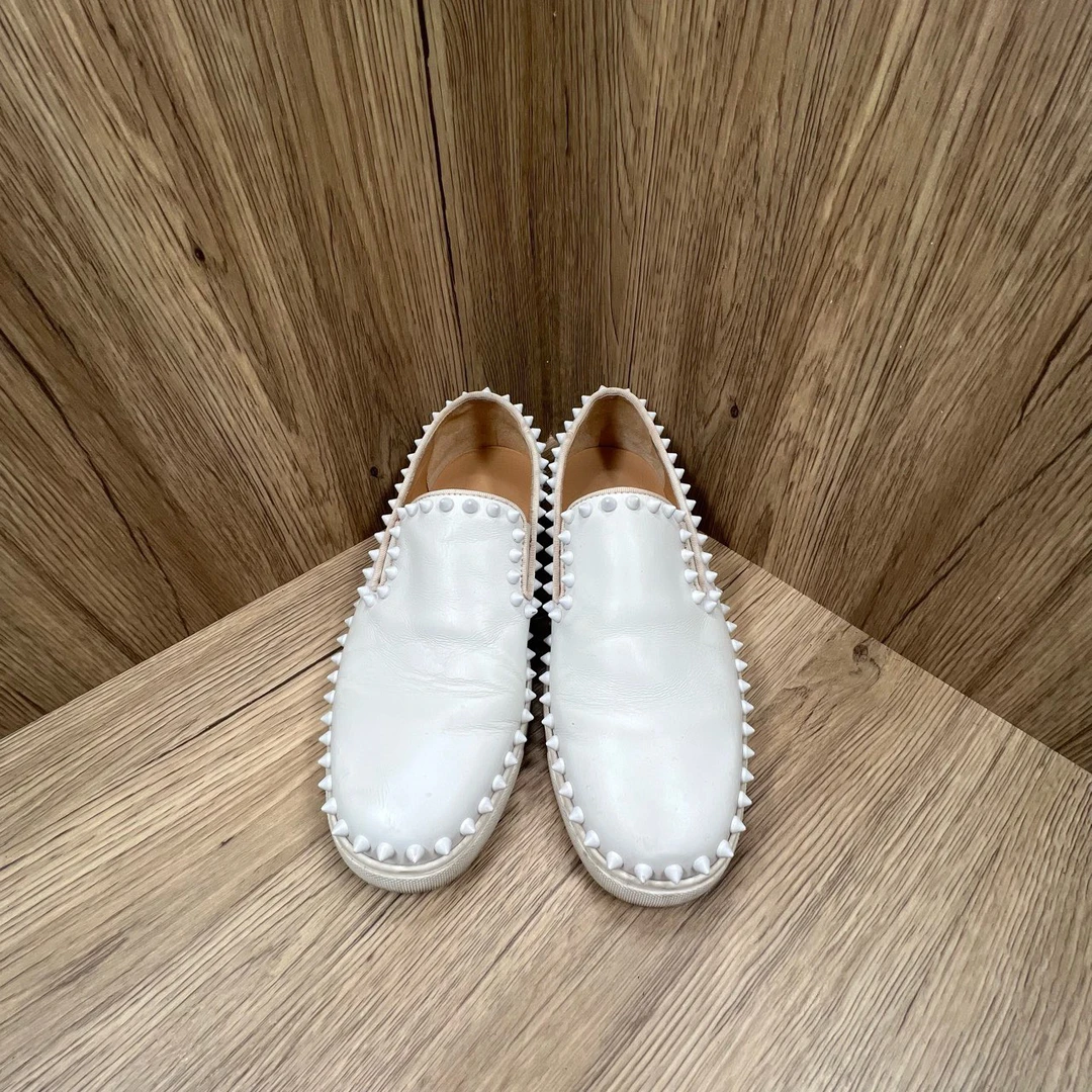95新 Christian Louboutin/克里斯提·鲁布托 白色铆钉板鞋 37码
