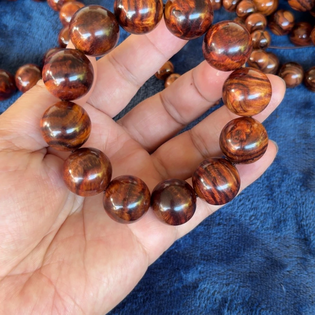 杨***雨黄花梨/降香黄檀2.0