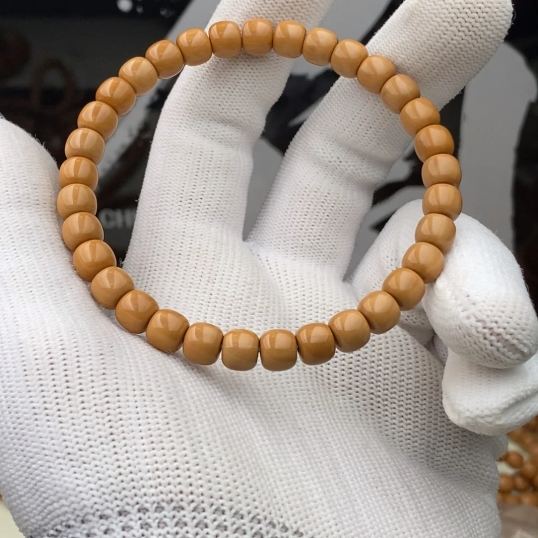 奔***L猴头核桃手串牛哥