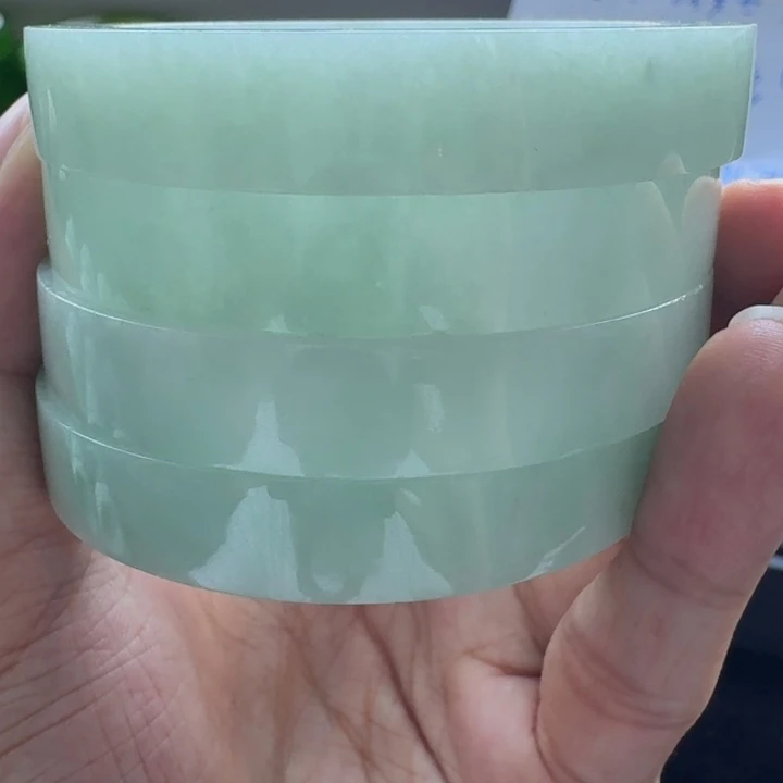 未镶嵌手镯定制翡翠